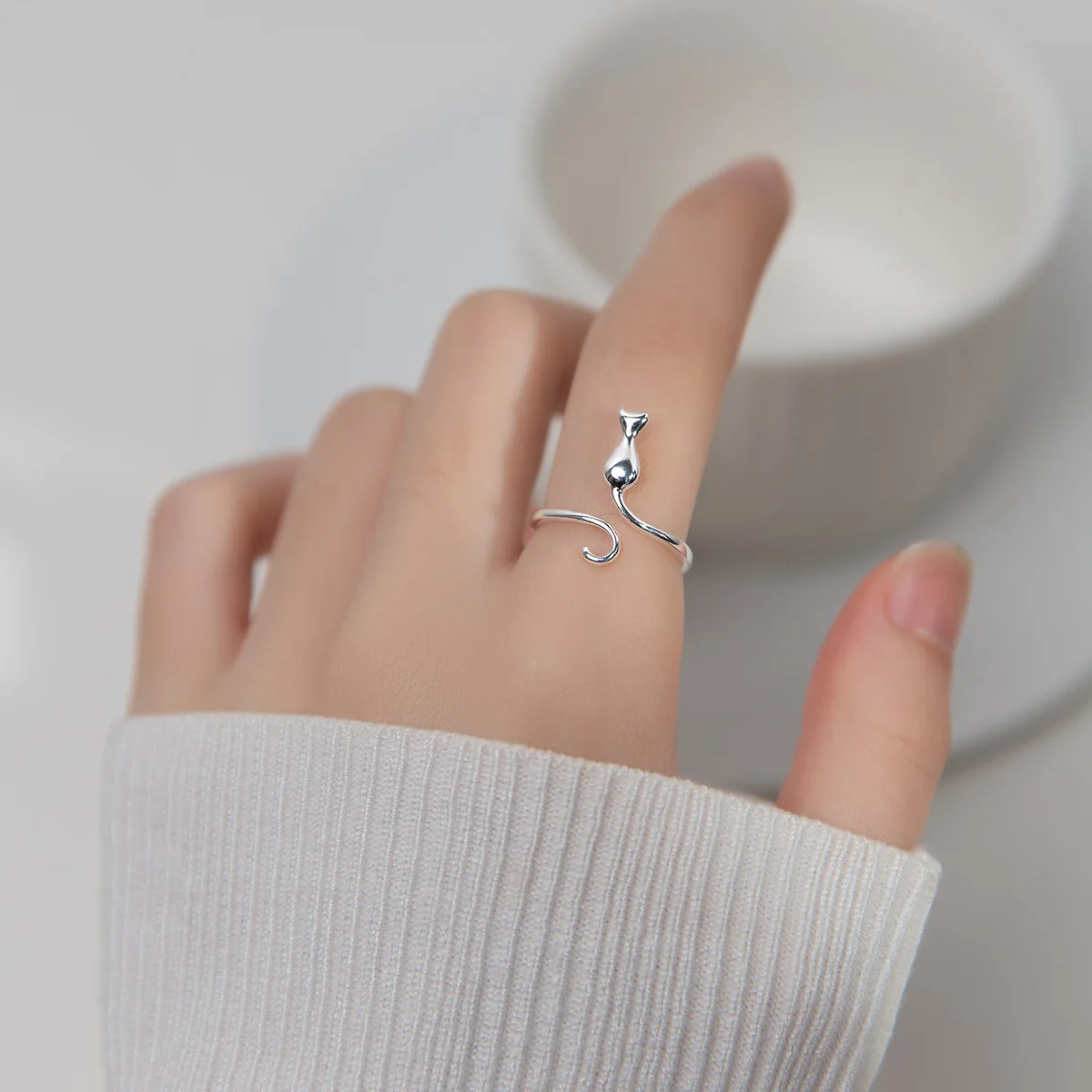 

MloveAcc 925 Sterling Silver Cute Long Tail Cat Rings for Women Adjustable Girls Party Gift Bague Bijoux Femme Wedding Ring