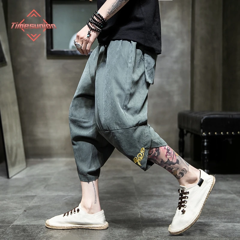 

Men's Ice Silk Casual Shorts 2024 Summer New Men Breathable Xiangyun Embroidery Cropped Pants Fitness Streetwear Clothing