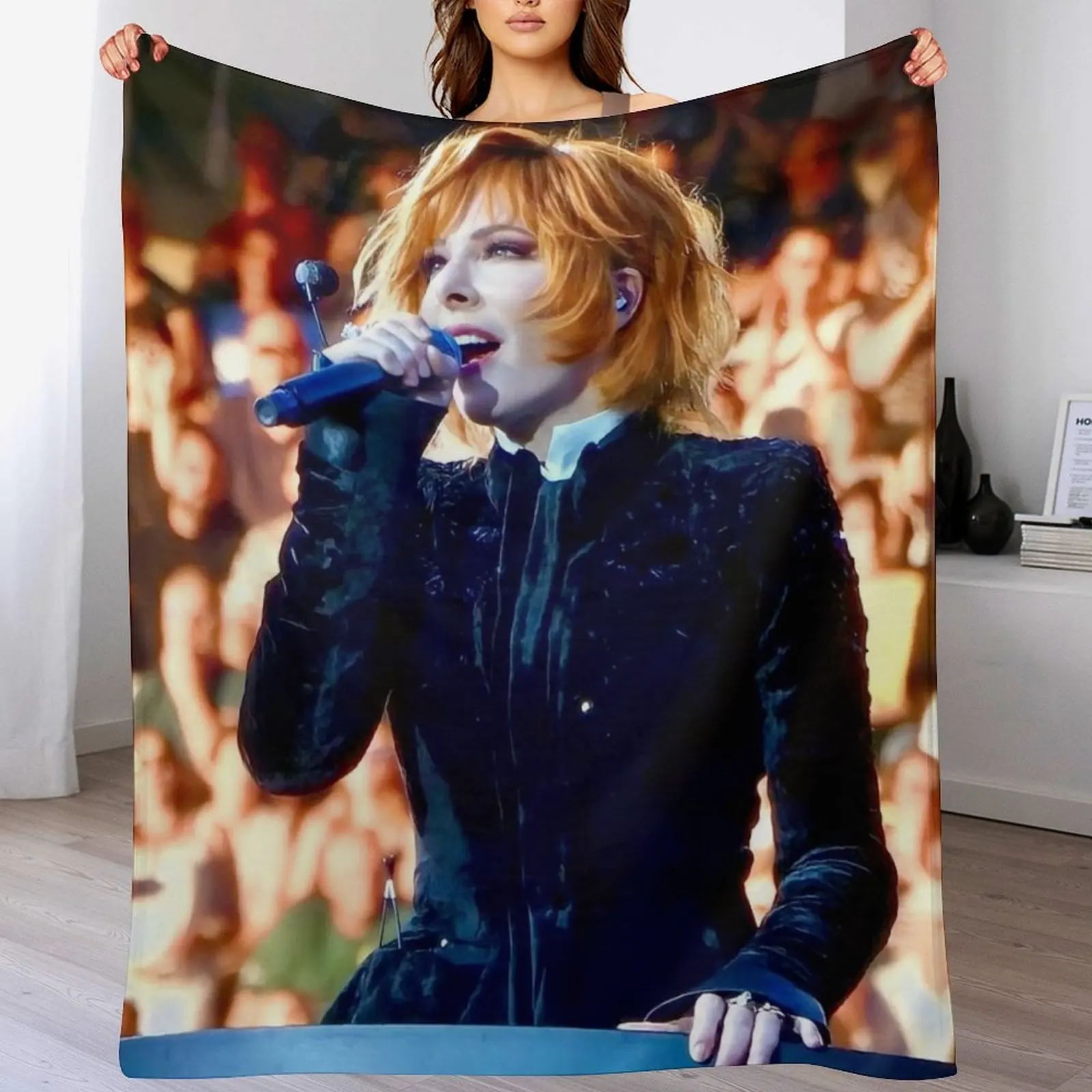 Myl?¨ne Farmer Nevermore concert 2024 Throw Blanket Flannel Fleece Soft Warm Throw Blanket