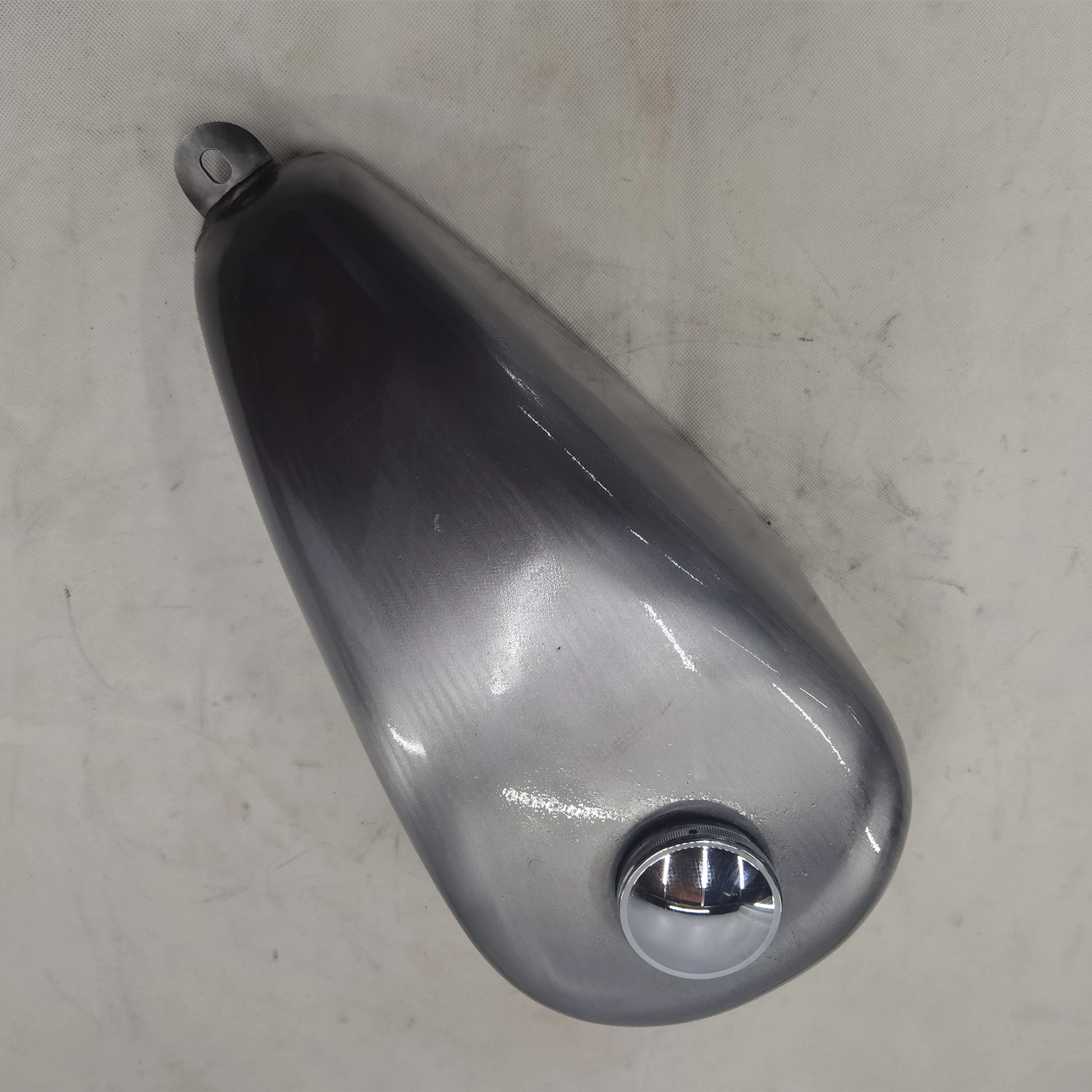 Zbiornik paliwa 7L do motocykli z korkiem wlewu paliwa do Harley-Davidson Sportster XL 883 1200 48 XL1200X 2007-2022 XL1200 883N X48 — zdjęcie 5