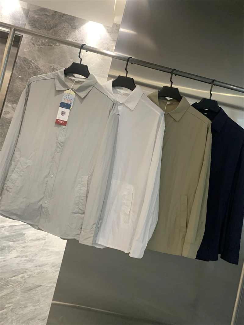 

Ultra-Lightweight Men's Sun Protection irt Loose Fit Pure Color Summer Outerwear Long Sve Button-Up Stand Fit Youthwear