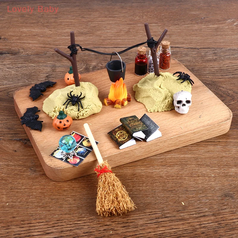 【BBS-7】1Set 1:12 Dollhouse Miniature Halloween Horror Decor Toy Bat Skull Head Spider Pumpkin Head Magic Book Ornament DIY Toy