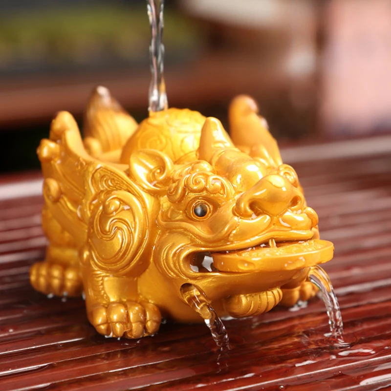 1PC Resin Color Changing Lucky Golden Toad Tea Pet for Desk - Handmade Cute Ornament with for Home Tea Set Decor
