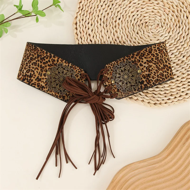 Millennial Hot Girl Ins Retro Ring Rivet Belt Flying Patchwork Design Half Body Belt Pas do spodni