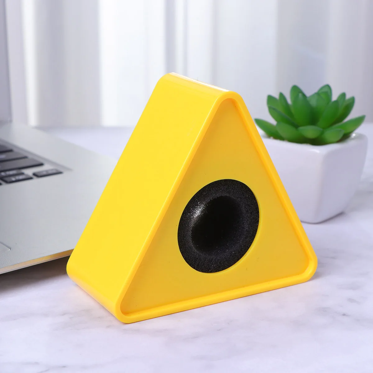 

Triangle Yellow Mic Logo Flag Durable ABS Professional Interview Microphone Protector Simple Design Large Place Show Logo