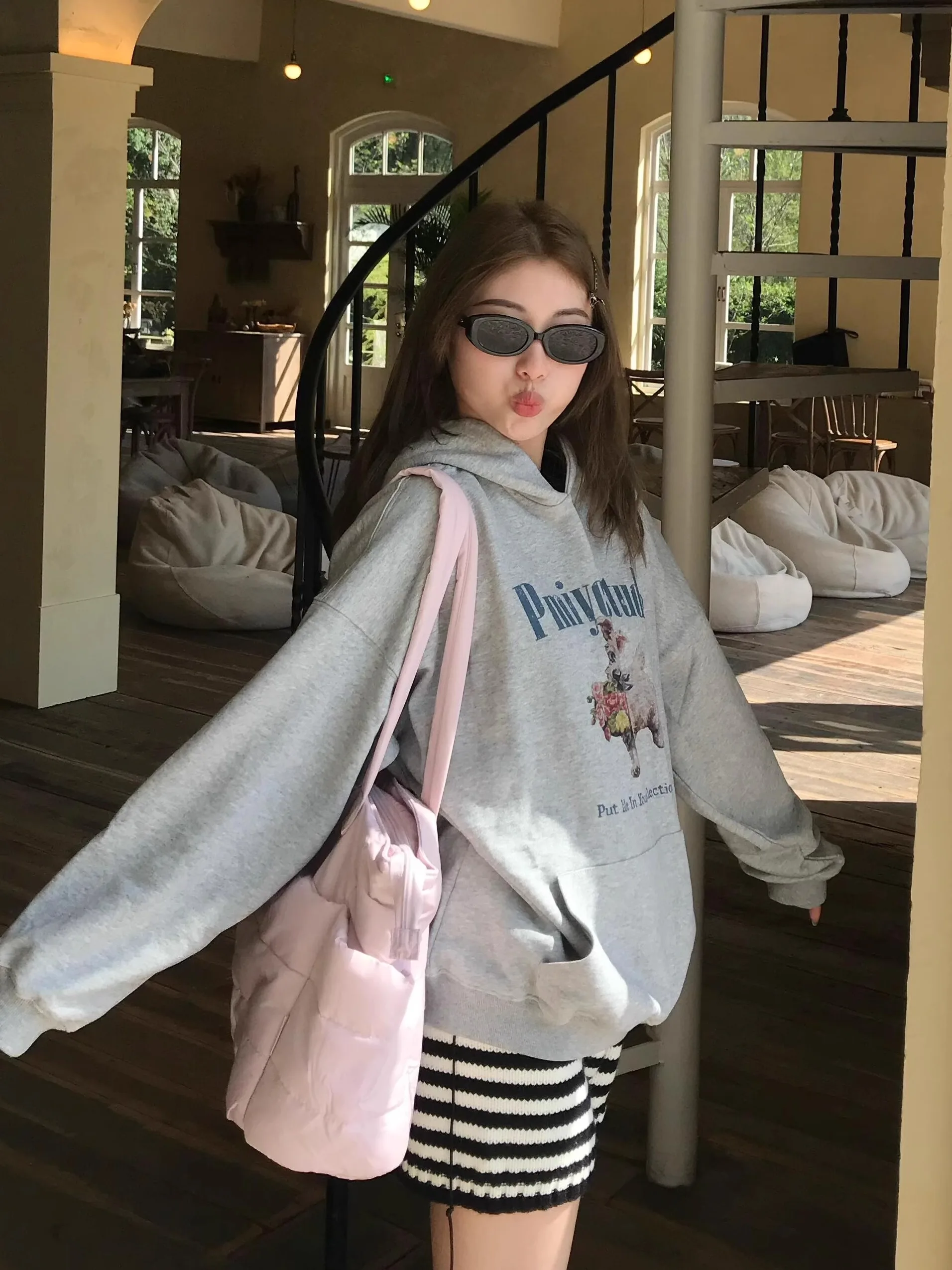 Leste hoje quente coreano sle fre flor pequeno cão anti-envelhecimento impressão dos desenhos animados casual solto puro algodão hoodie topo