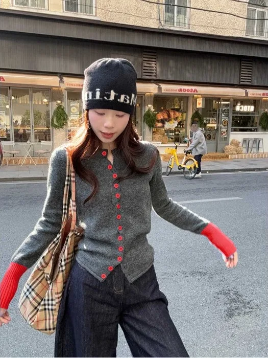 여성용 슬림핏 롱 니트 가디건 라운드 넥 디자인 센세이션 컬러 콜리온 초가을 이너웨어 부드럽고 편안한...