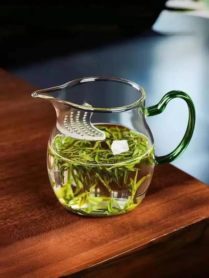 High Borosilicate Glass Large Capacity Moon Tooth Public Cup Integrated Tea Ocean Tea Drainage Filter Net Tea Server