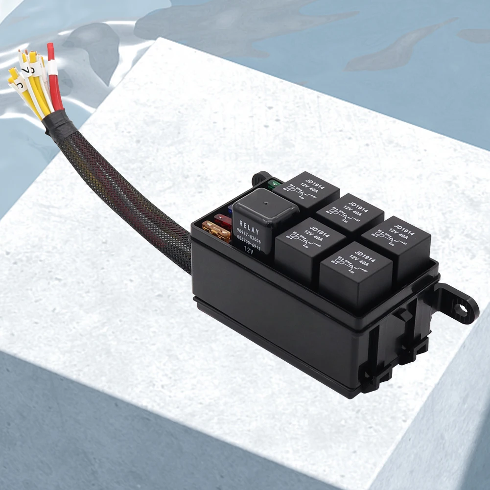 

12V Fuse Relay Box Holder 6 Slots Car Fuse Holder with Wiring Harness Power Distribution Box for Off Road Truck Trailer