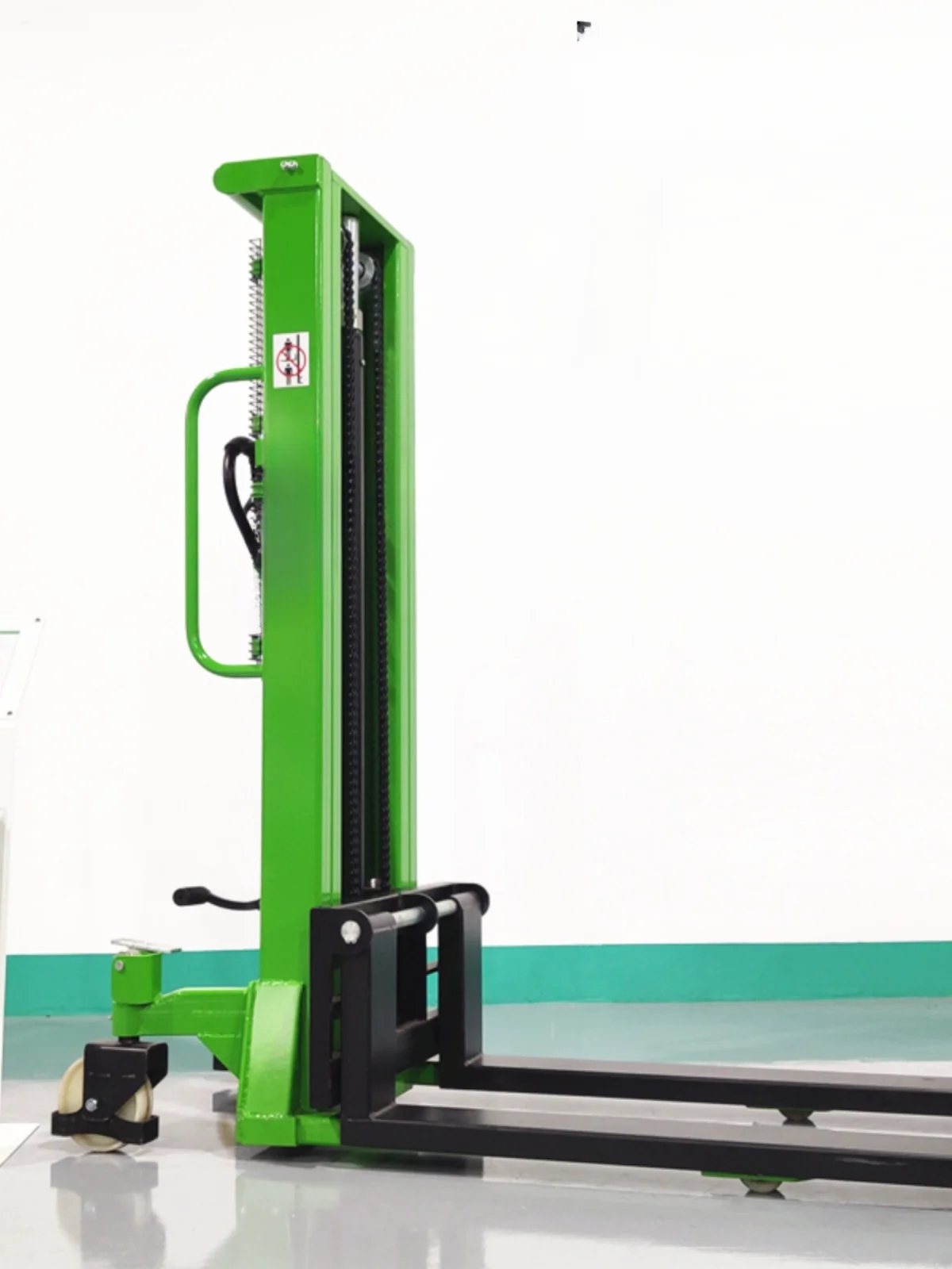 Manual stacker forklift 1.5 tons hydraulic pallet truck, lift loading and unloading truck, truck ground cattle lift