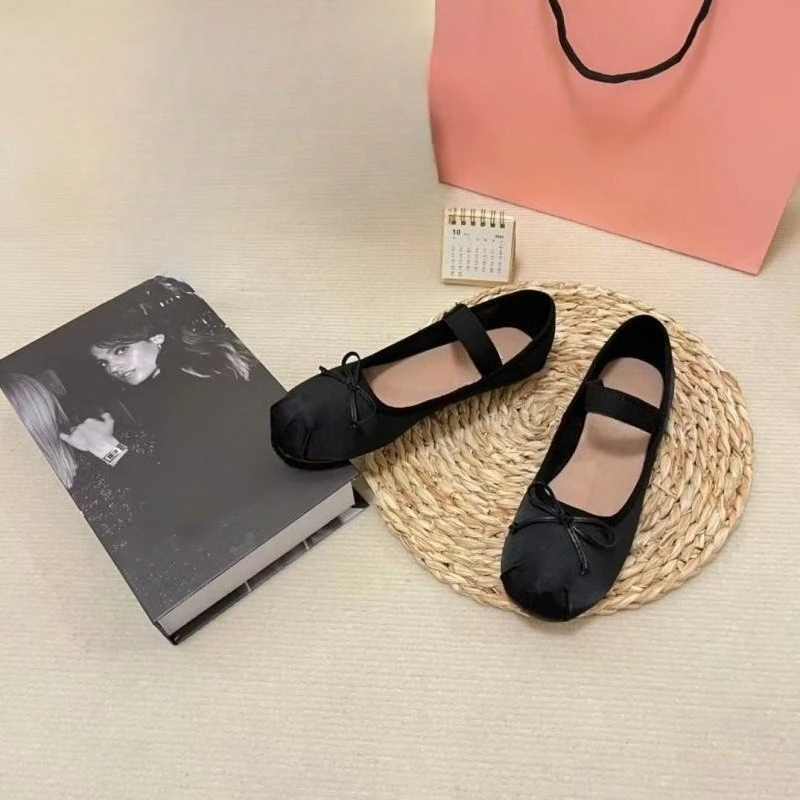 

2026 New Women's Satin Ballet Flats Bowknot Pointed Toe Shallow Mouth Fairy Style Slip-On Shoes Elegant Casual Daily Wear