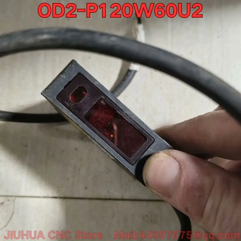 

The function test of the second-hand OD2-P120W60U2 laser displacement sensor is normal.