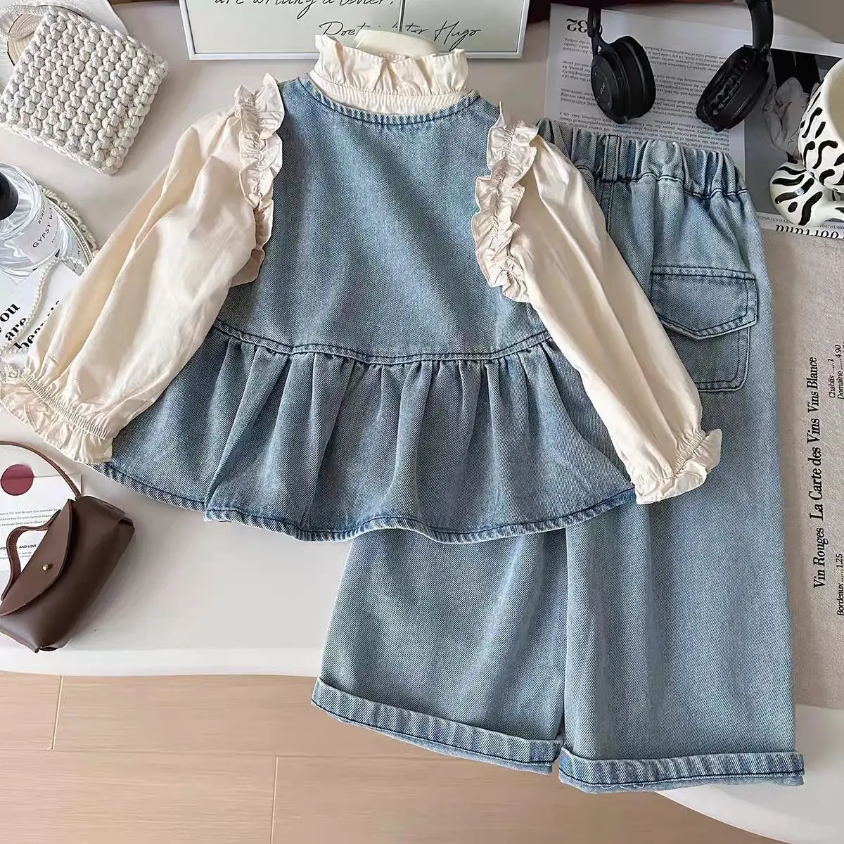 Girls' Spring Clothing 2025 New Collection Cute Lace Shirt with Denim Tank Top and Pants, Three Piece Set, Trendy