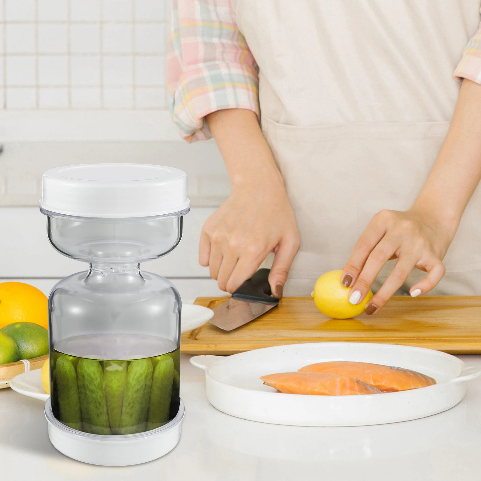 Airtight Pickle Container Wet And Dry Separation Pickle and Olive Jar with Fork Leakproof Food Containers Upside Down Reusable