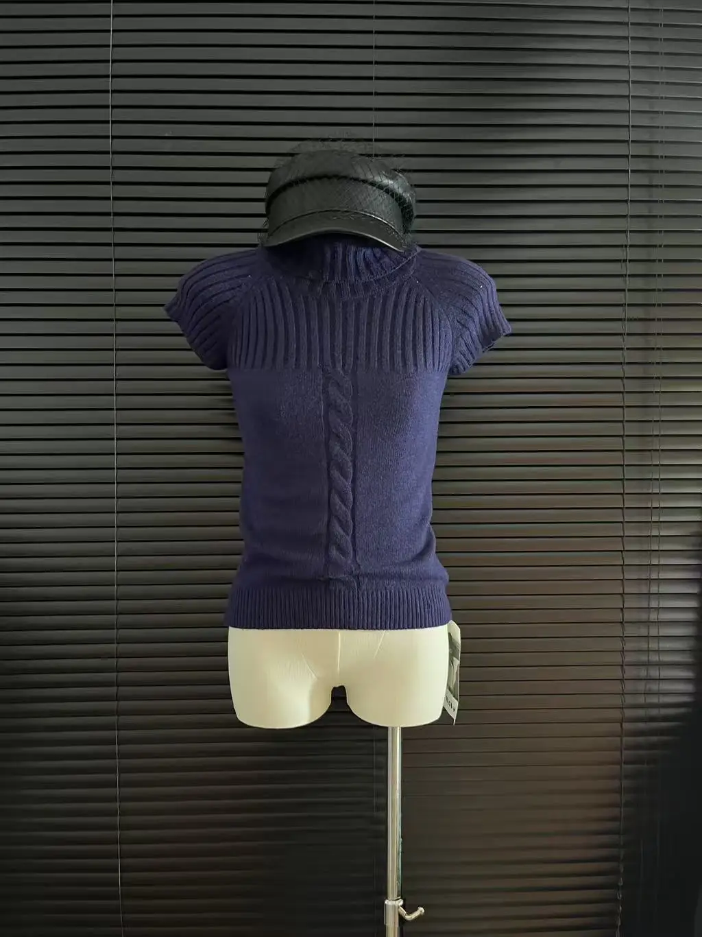 

Весенне-осенний женский свитер, однотонный водолазка с воротником и коротким рукавом, модный теплый облегающий базовый классический пуловер N574