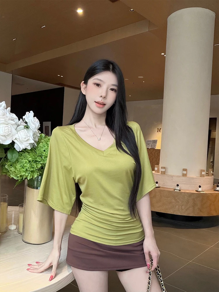 MosesQueen Queen Size Short Sleeve T-Shirt Slim Fit V-Neck Casual Style RAYON Fabric Waist-Cinching Summer Top for Women