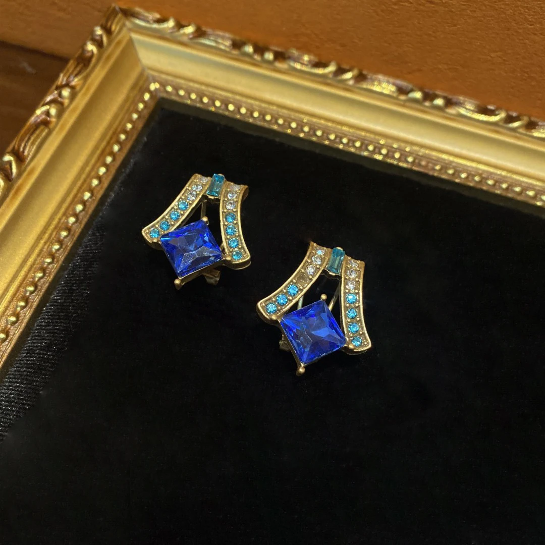 

Medium copper 18K vintage gold with royal blue rhinestone earrings vintage for women jewlry whosale