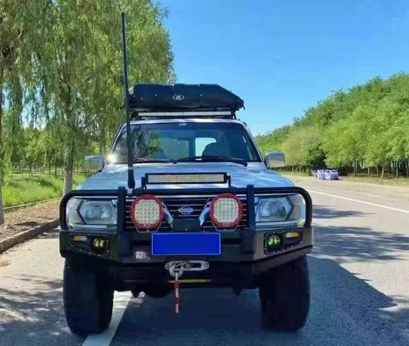 المصد الأمامي الجديد للطرق الوعرة مع دعامة ونش لنيسان باترول Y61 2005+ مصنوع من الفولاذ يتضمن قطع ضوء الضباب #3