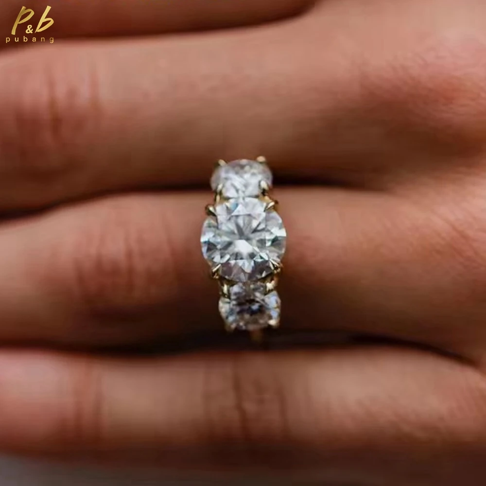 

PuBang 3EX VVS1 D Color 4 Carat Round Cut Moissanite Ring for Women Brilliant Center 18k Real Gold Jewelry With Two Flanking