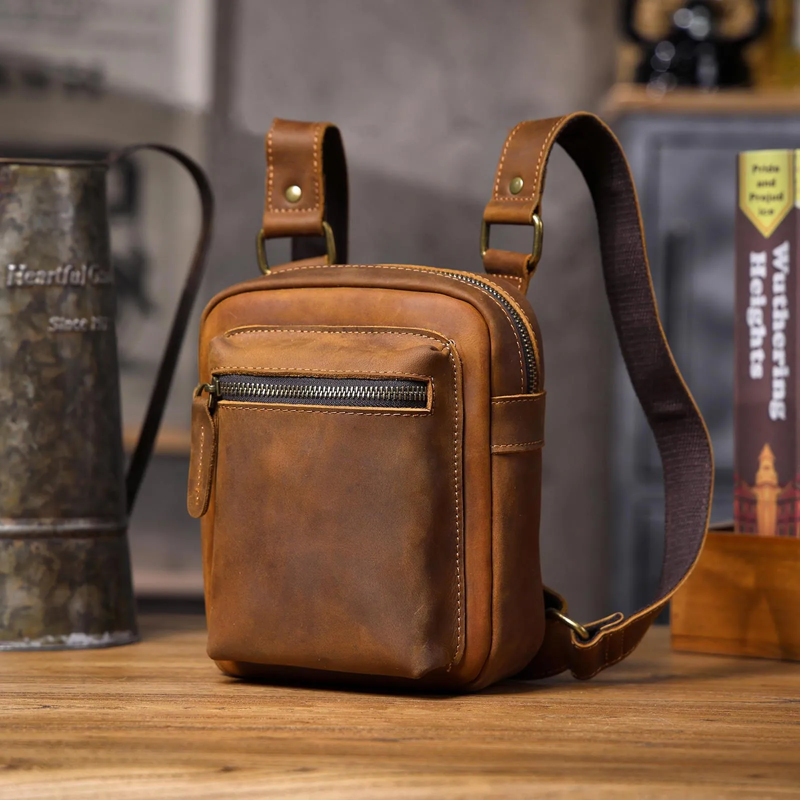 Echte Leder Herren-Freizeit-Umhängetasche, Mini-Handytasche, Crossbody-Tasche, Modische Rindsleder-Brusttasche aus Crazy Horse Leder – Detail 7