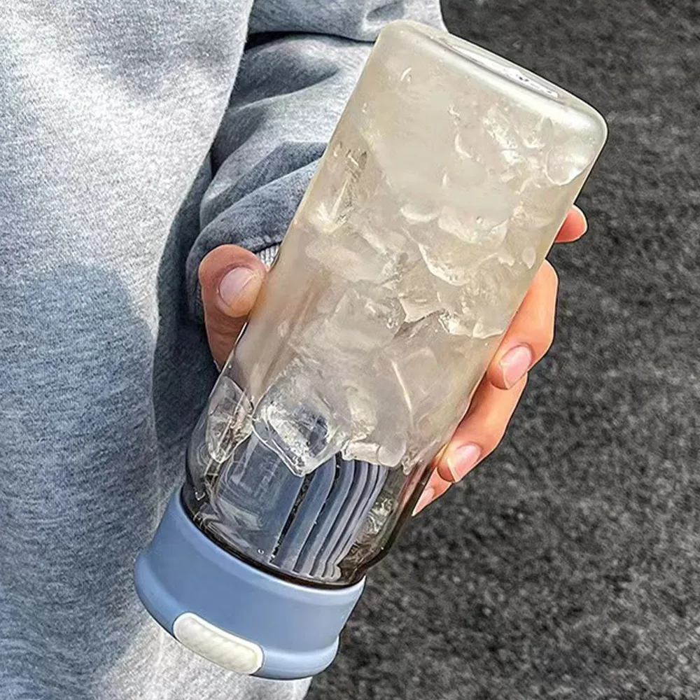 650ml Plastic Water Bottle Built in Tea Strainer PC Tea Strainer Bottle Lightweight Design Clear Body Sport Water Bottle
