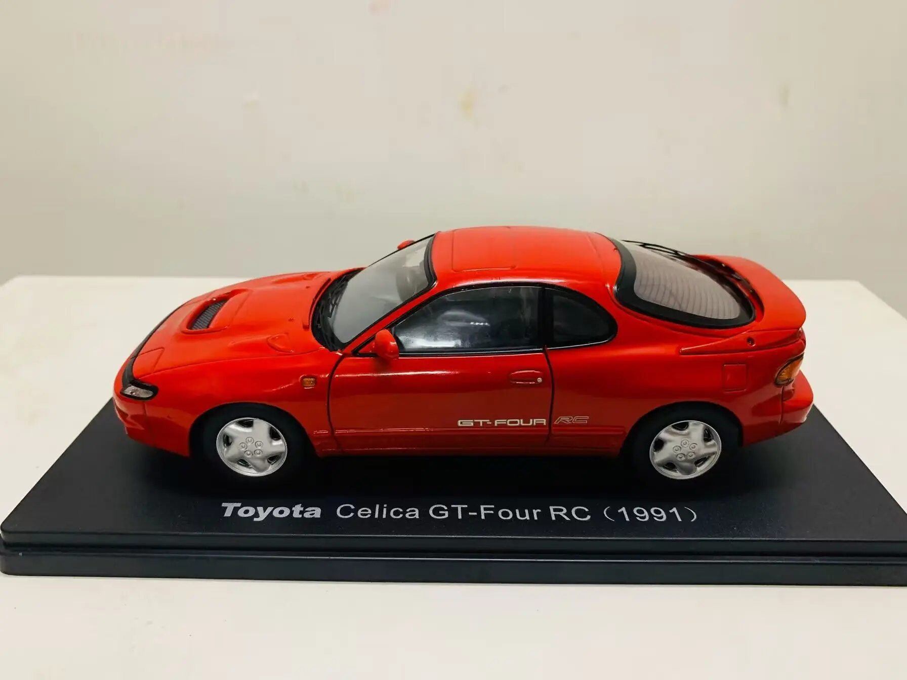 GT-Four RC 1991 2 Open Door 1:24 Scale DieCast Model Car