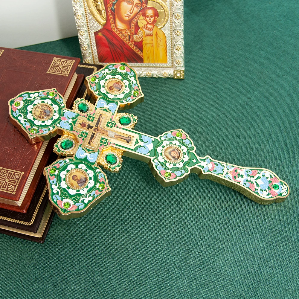 Luxuriöses Orthodoxes Christliches Geschenk: Vergoldetes Grünes Cloisonné-Standkreuz, Kirchenqualität, Altar-Kruzifix für Spirituelle Heimdekoration – Detail 19