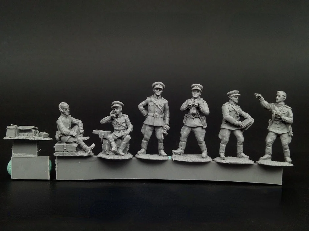 1/72 Scale Die-cast Resin Soviet Officer Team Model Assembly Kit (unpainted)