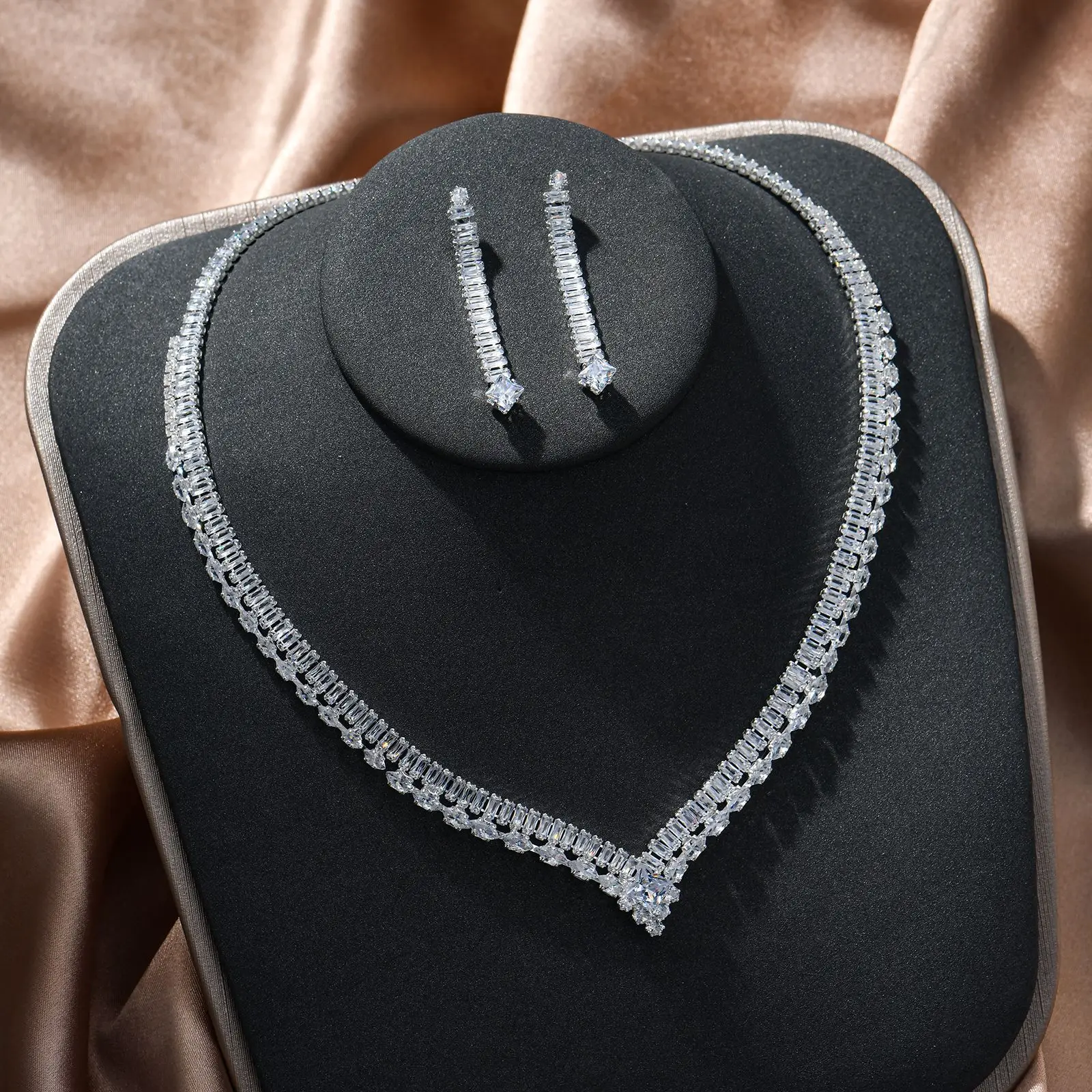 

Luxury Necklace Earring Set For Women Zirconia Bridal Jewelry Sets For Wedding Prom Bride Necklace Sets Ladies Jewellery Gifts
