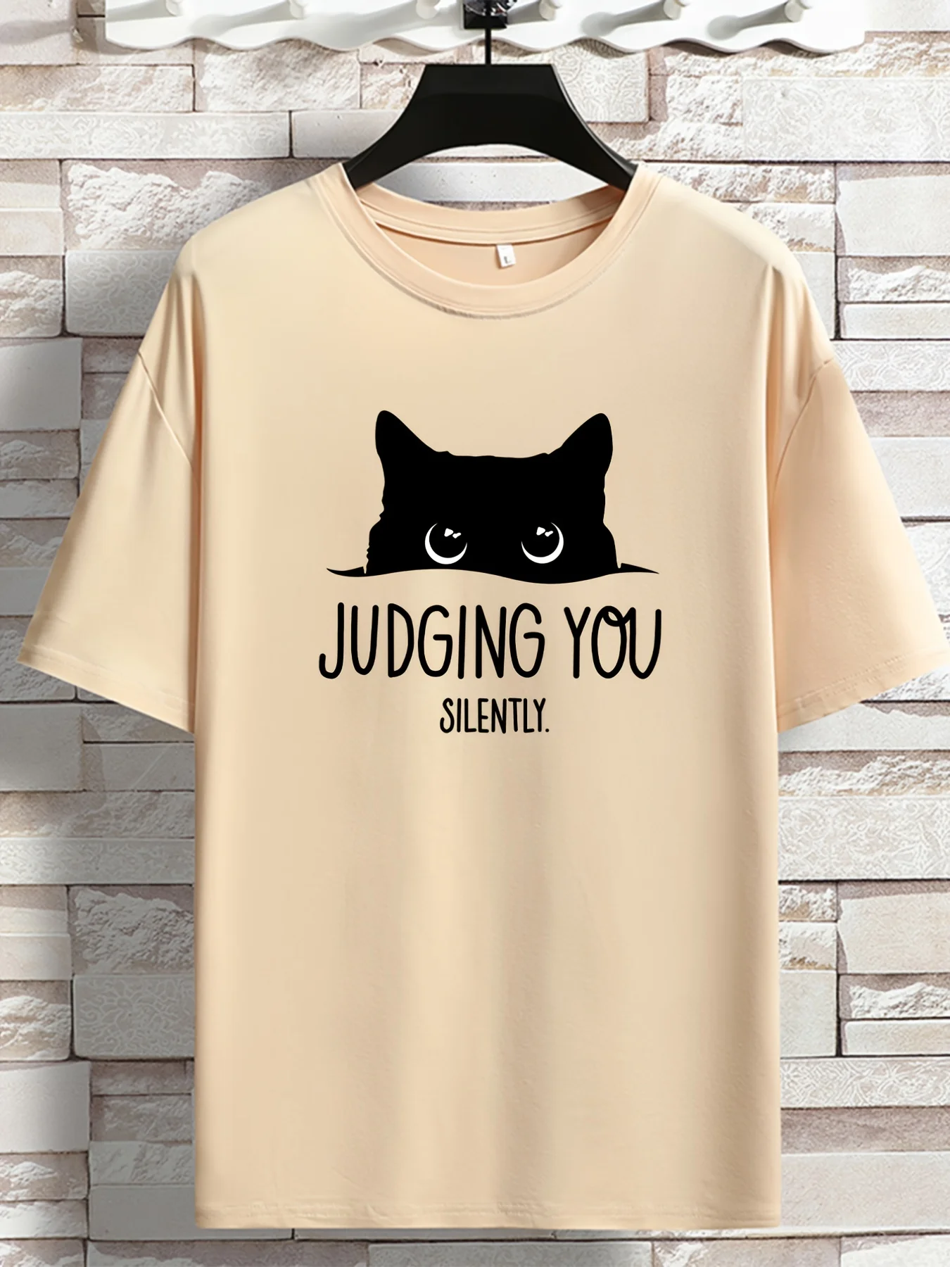 JUDGING YOU SILENTLY' Cat Print Loose T-shirt, Women Short Sleeve Crew Neck Tops, Casual Clothing for Spring Summer