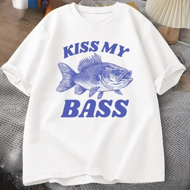 Retro Fishing T Shirt Kiss My Bass Tee Funny Men Dad Grandpa Fishing T-shirt Outdoorsman Humor Top Fisherman Gift Clothes Tshirt