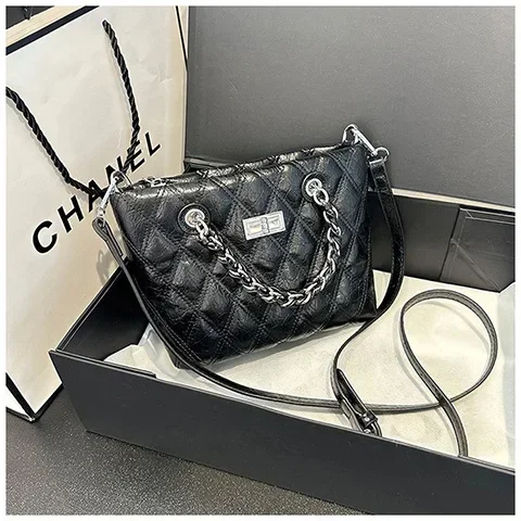 

2025 Spring New Women's Luxury Soft Leather Diamond Pattern Chain Strap Tote Bag - Spacious Shoulder Crossbody Daily Carry