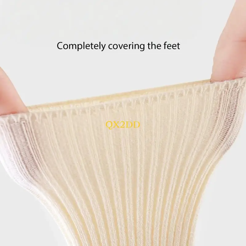 

QX2D 1 Пара младенцев против носков с заново