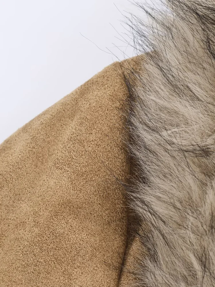 Jaket setelan wanita gaya Eropa, serbaguna, elegan, dan simpel dengan efek kulit suede dan bulu imitasi.