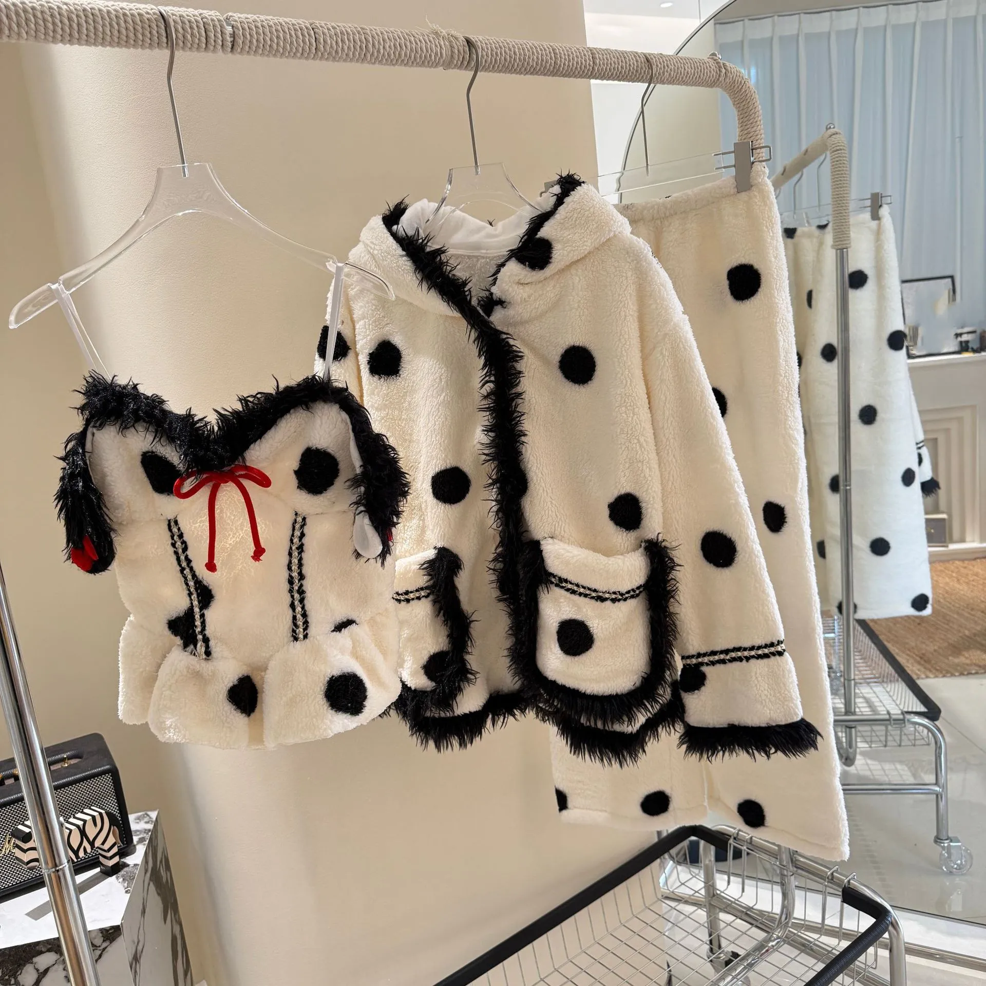 

Polka Dot Print Coral Fleece Women's Pajamas 3Pcs Set Loungewear Flannel Sleepwear Pijamas Suit Casual Home Clothes Pyjama