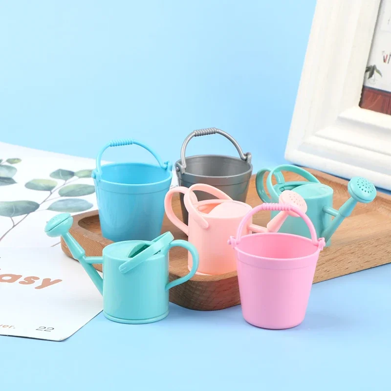 1 set di annaffiatoio in miniatura per casa delle bambole, modello di annaffiatoio per piante, strumento per decorare il giardino