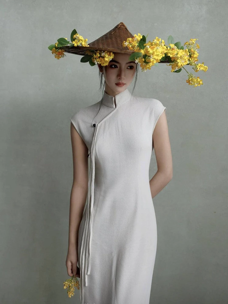 

2026 New Vintage Simple Chinese Style Photography Studio Flag Robe Artistic Atmosphere Sense Individual Art Clothing