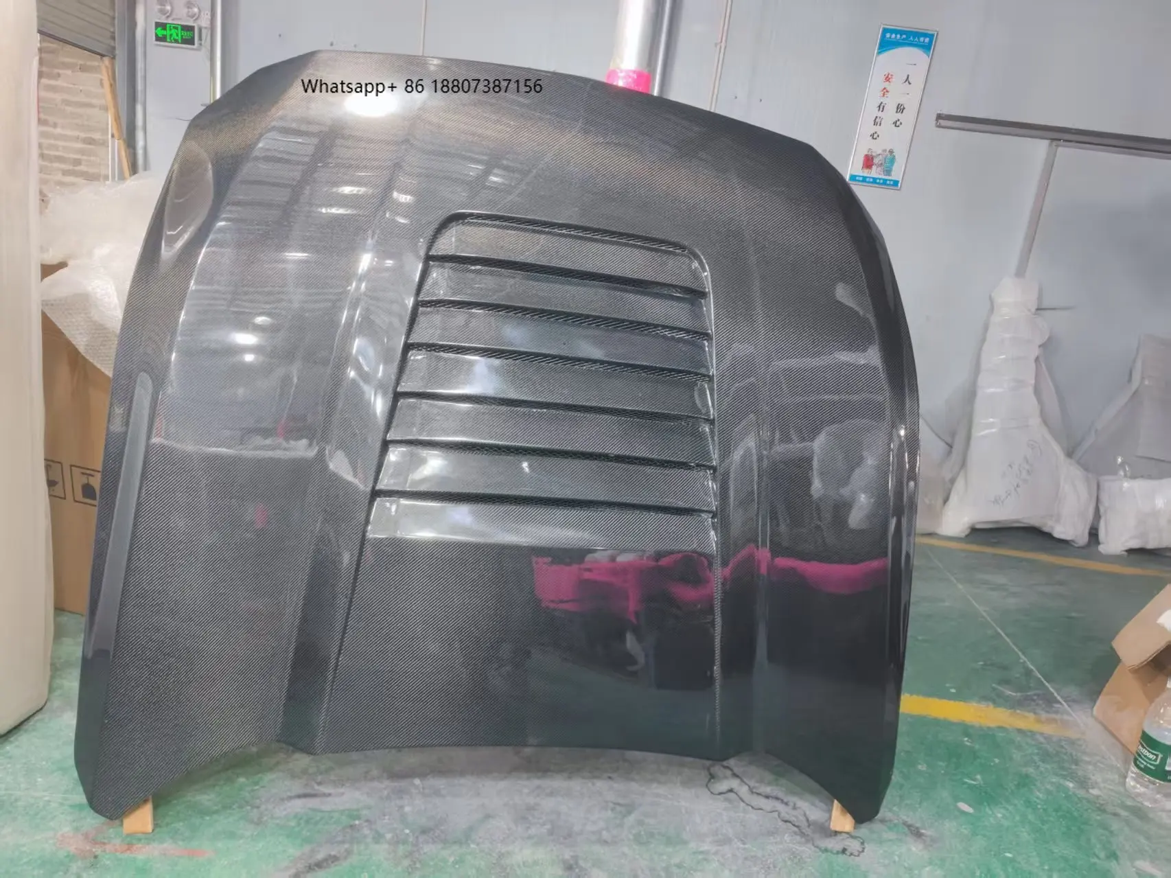 

Высококачественный карбоновый капот в стиле AC для Mustang, идеальная совместимость, 2024+