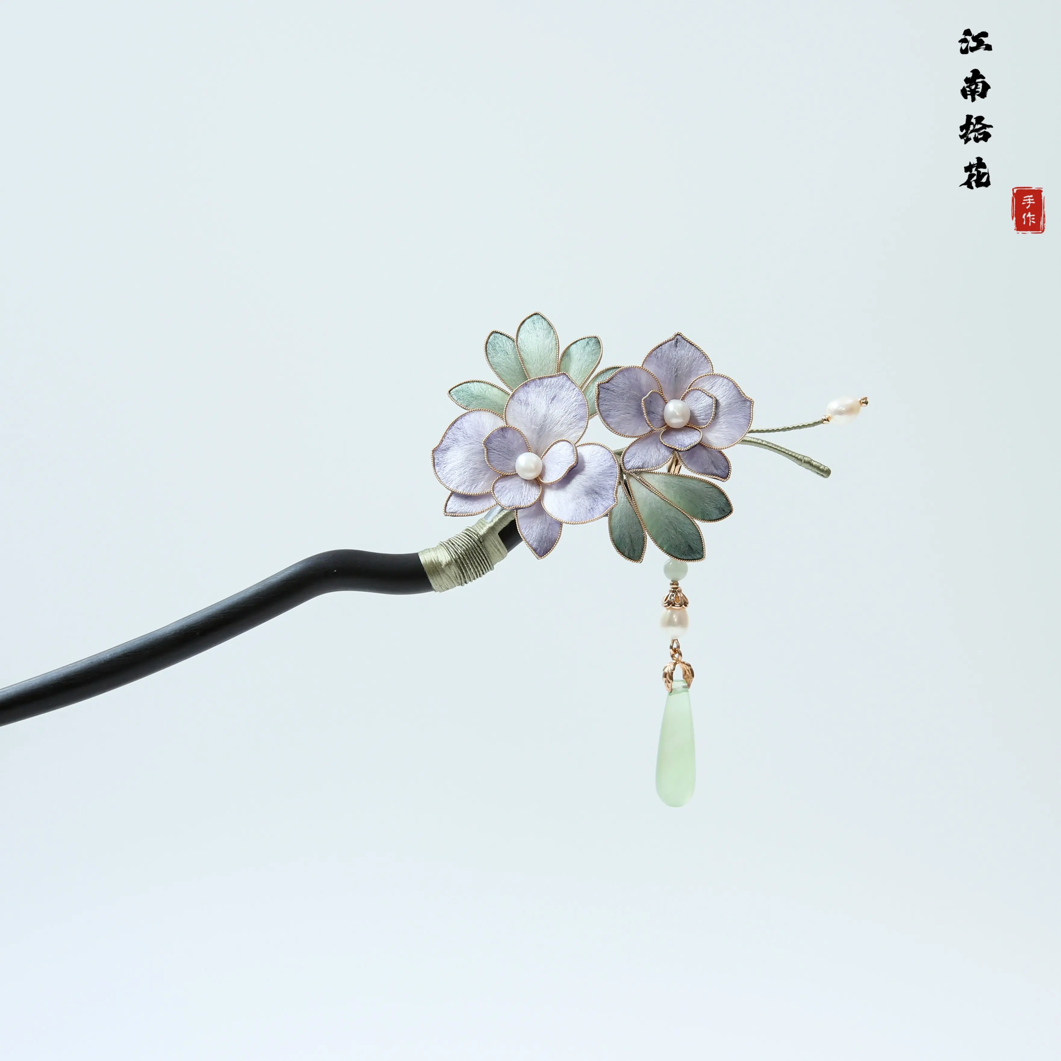 

Jiangnan Handmade Filigree Velvet Butterfly Orchid Hairpin Tassel Step Hair Stick Traditional Hanfu Cheongsam Cultural Gift