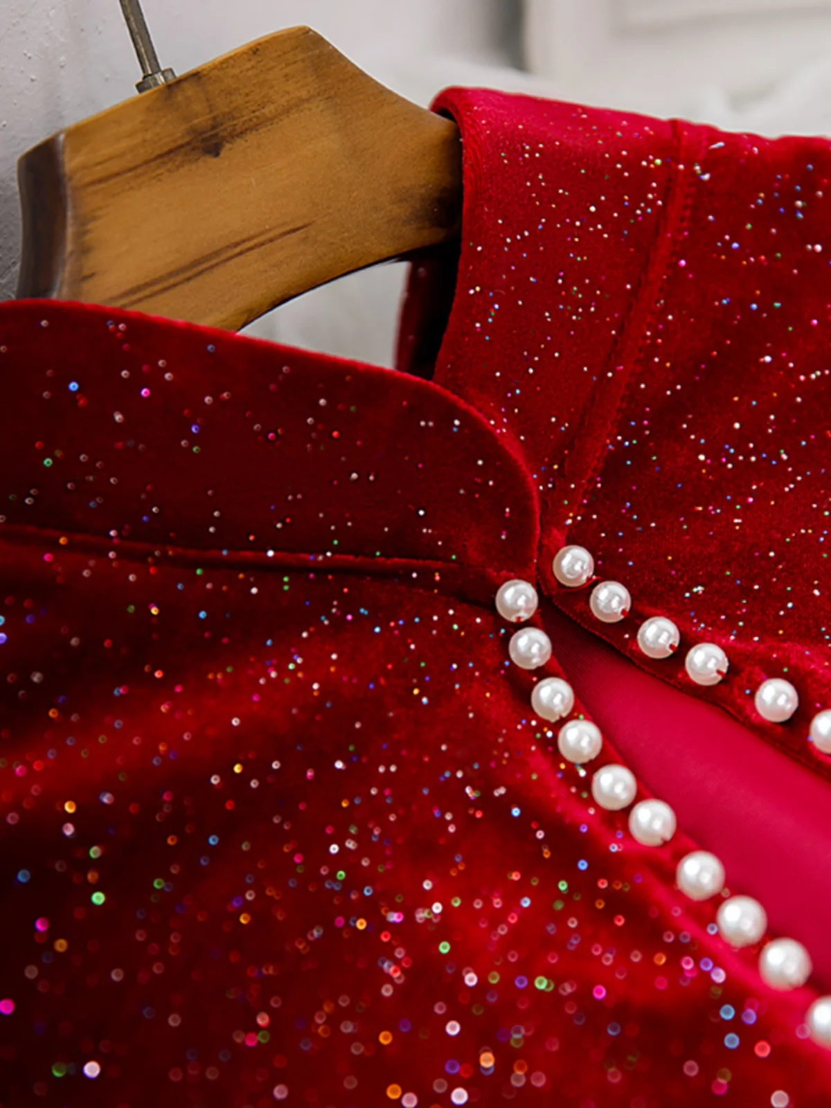 

Новое вельветовое пальто с воротником-стойкой, универсальное, модное, в стиле ретро, с накладками на плечи, дизайн с капюшоном-воротником