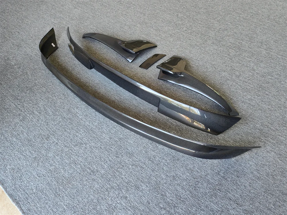 

Suitable for Porsche Taycan modified car accessories, TH style carbon fiber rear diffuser, car tools