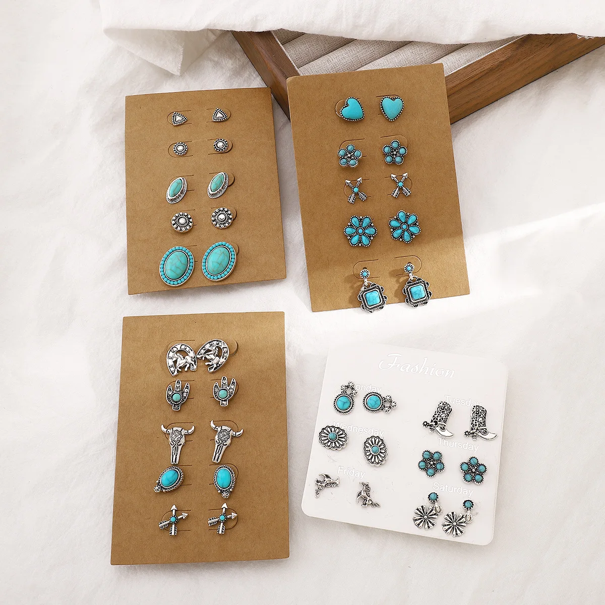 E13718 Western Cowboy Vintage Geometric Stud Earrings Set with Turquoise Flower Bullhead Boots Earrings