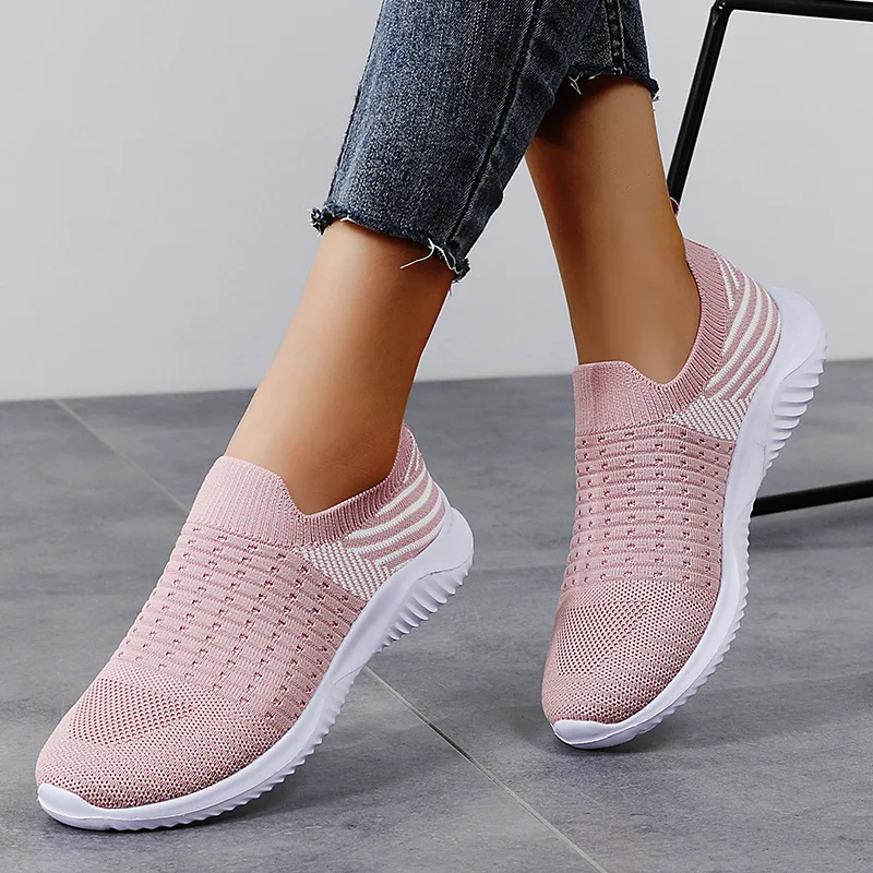 

2025 New Women's Fashion Knitted Socks Shoes Slip on Comfortable Walking Running Fitness Shoes Casual Breathable Flats Sneakers