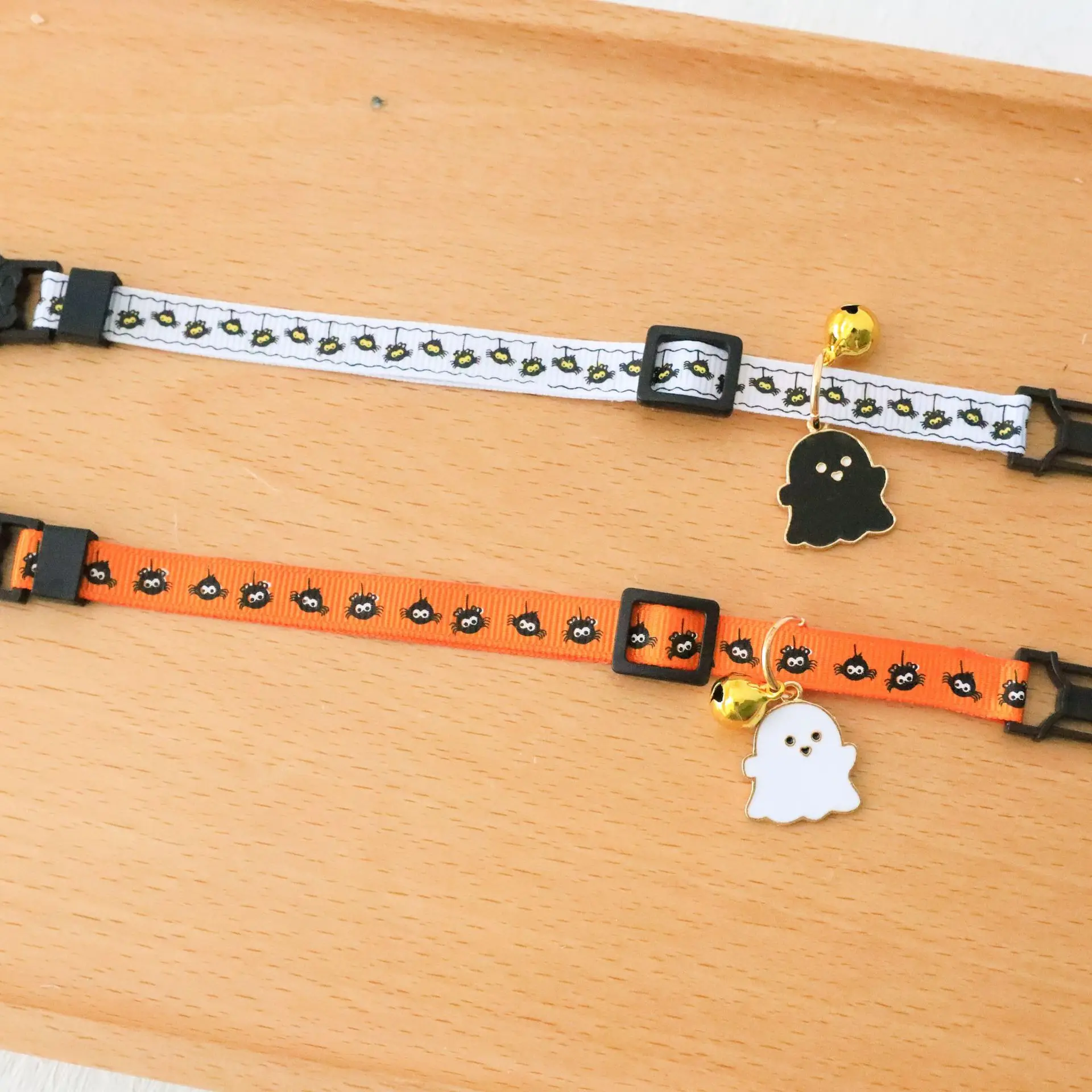 Pet Halloween Collars Dog Collar with Bells for Small Dogs Cats ChIhuahua YoKie Corgi Beauty