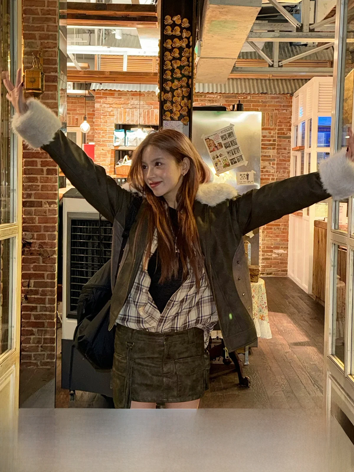 

Куртка RedBling в оригинальном американском ретро-стиле, коричневая, с эффектом потертости, класса люкс, осенне-зимняя, женская, с элементами пэчворка