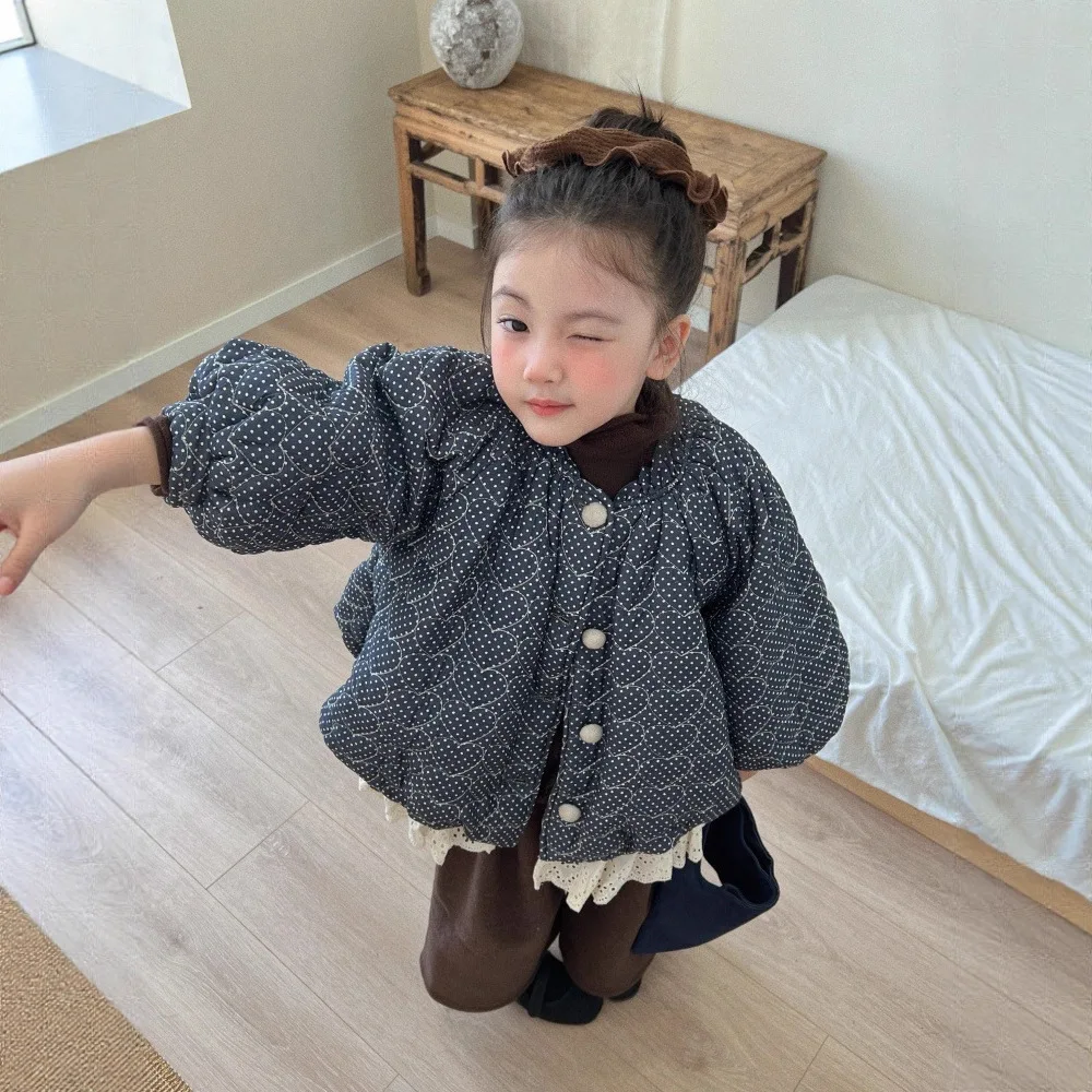 الفتيات مجموعة 2025 الشتاء النسخة الكورية البولكا نقطة الدانتيل تنحنح المألوف الدافئة سترة قطن عادية مع السراويل الصوفية قطعتين مجموعة