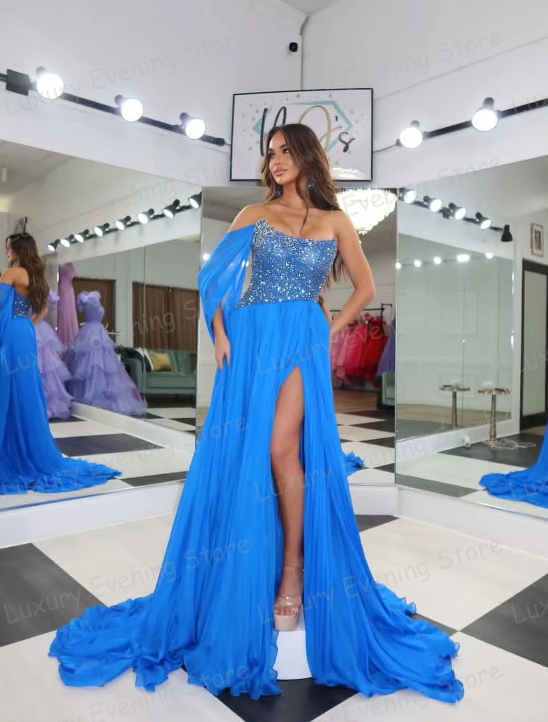 光沢のあるボートネックイブニングドレスノースリーブ女性セクシーなスパンコール A ラインウエディングドレスノースリーブ Vestidos デノビアカスタマイズされたファッション