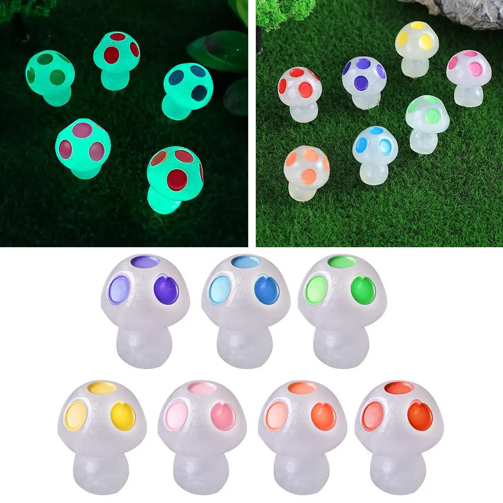 1pcs Mini Luminous Mushroom Home Decor Micro-landscape Glow-in-the-dark Mushrooms Statue Glowing In The Dark Fairy Garden Decor
