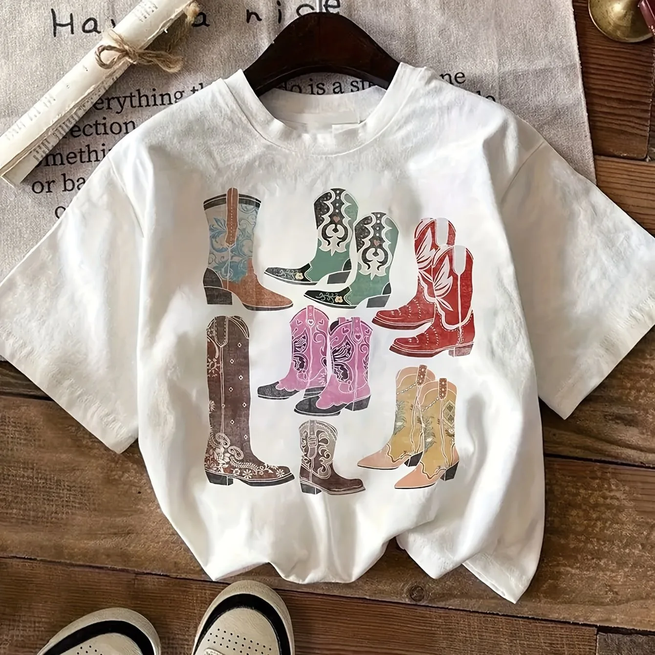 Funny American Women's White Oversized Cotton T-Shirt Vintage Cowboy Boots Print Western Country Casual Graphic Tee Y2K STREET