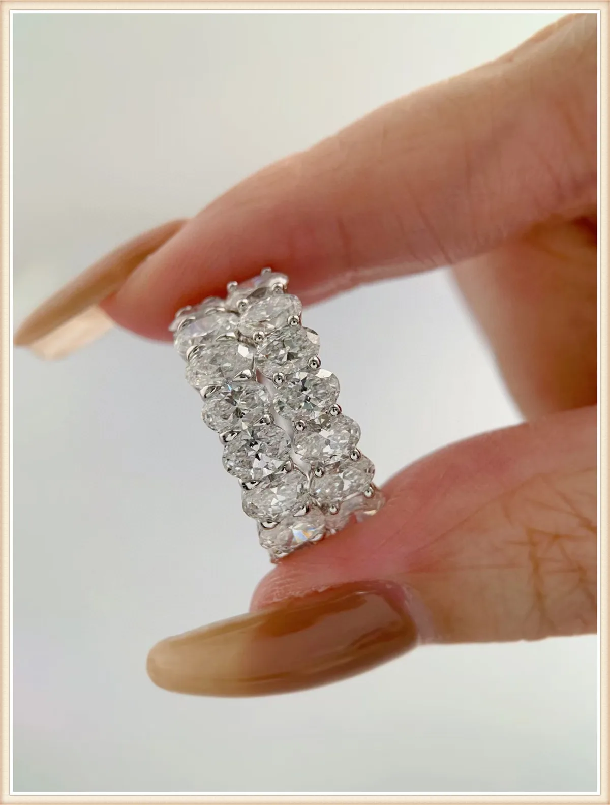 

Кольцо-обручалка из золота 14 карат с выращенными в лаборатории бриллиантами овальной формы, полностью инкрустированное, CVD HPHT, ювелирное изделие, оптовая продажа на заказ